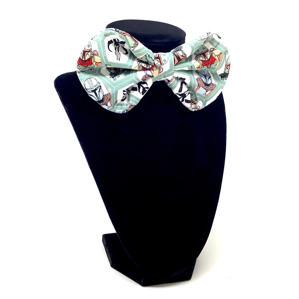 Star Wars: Mandalorian Handcrafted Bow Tie - Comic Book Collection